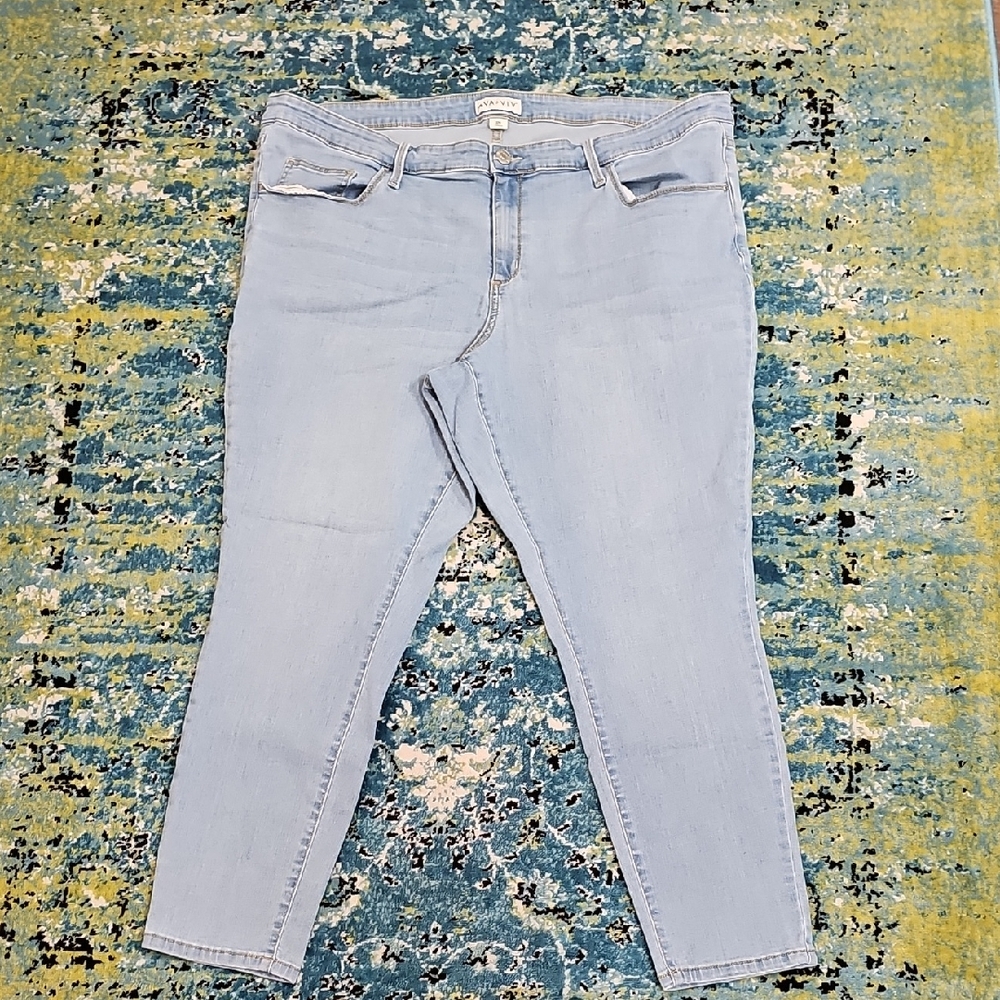 Universal Thread Size 22 Blue Skinny Jeans
